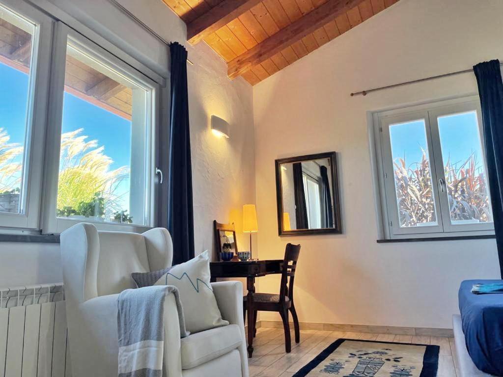 Is Cheas Wine Farm Boutique Hotel San Vero Milis Ngoại thất bức ảnh